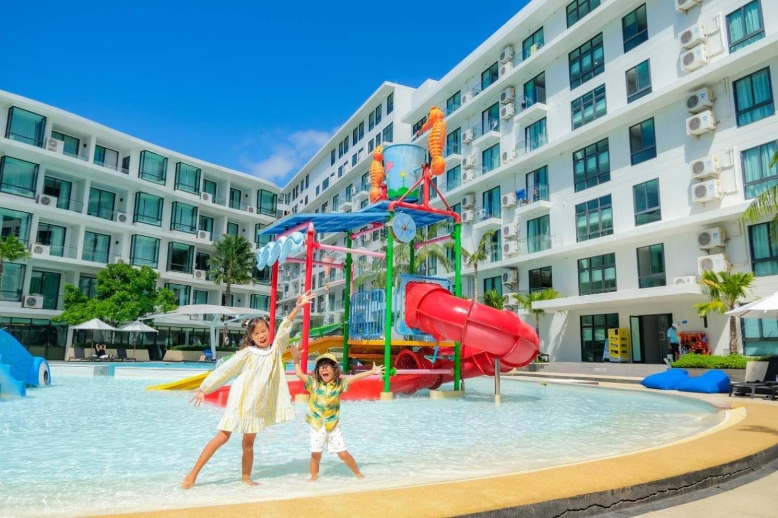 Wyndham La Vita Rawai Phuket エクステリア 写真