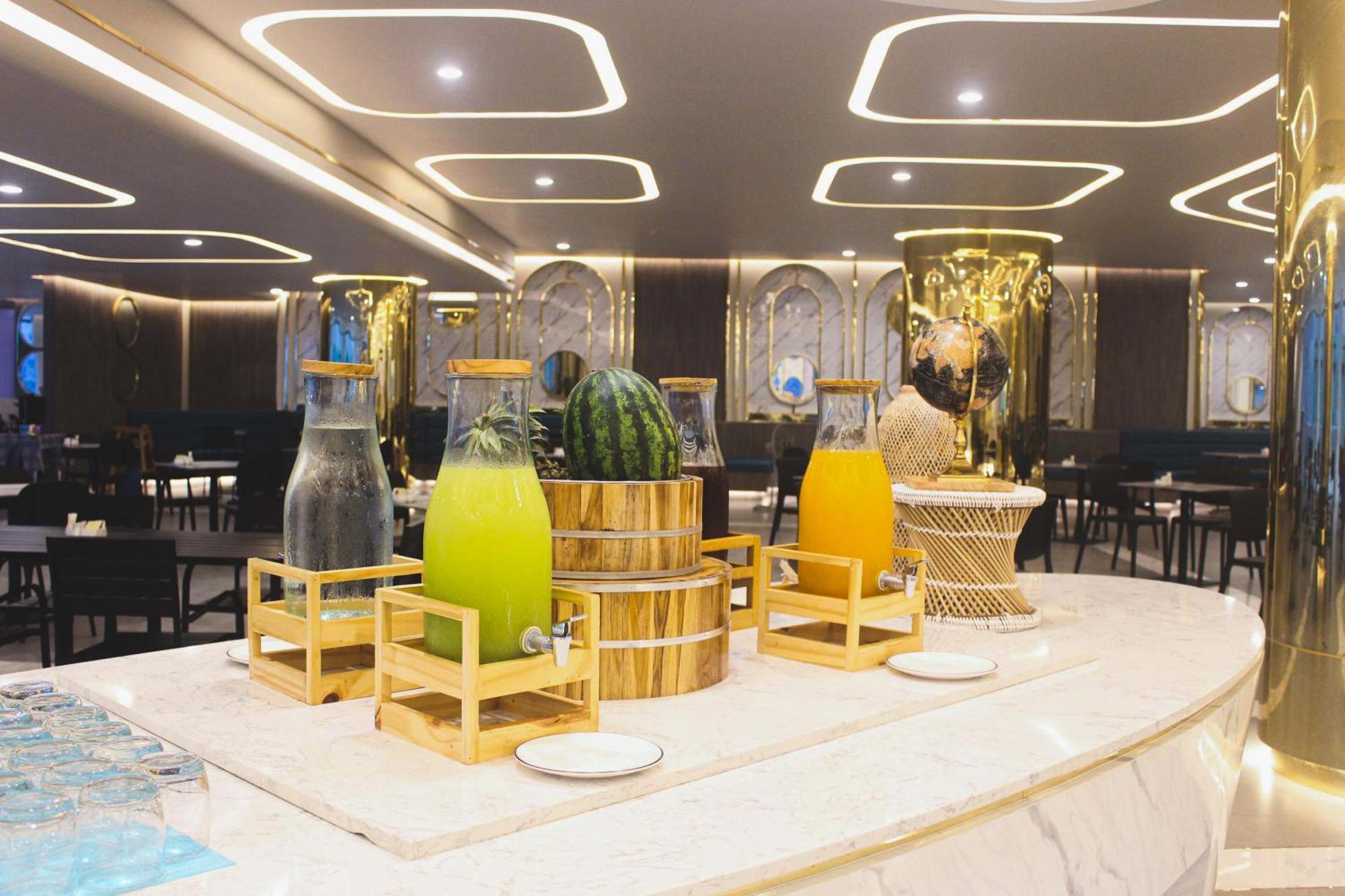 Wyndham La Vita Rawai Phuket エクステリア 写真
